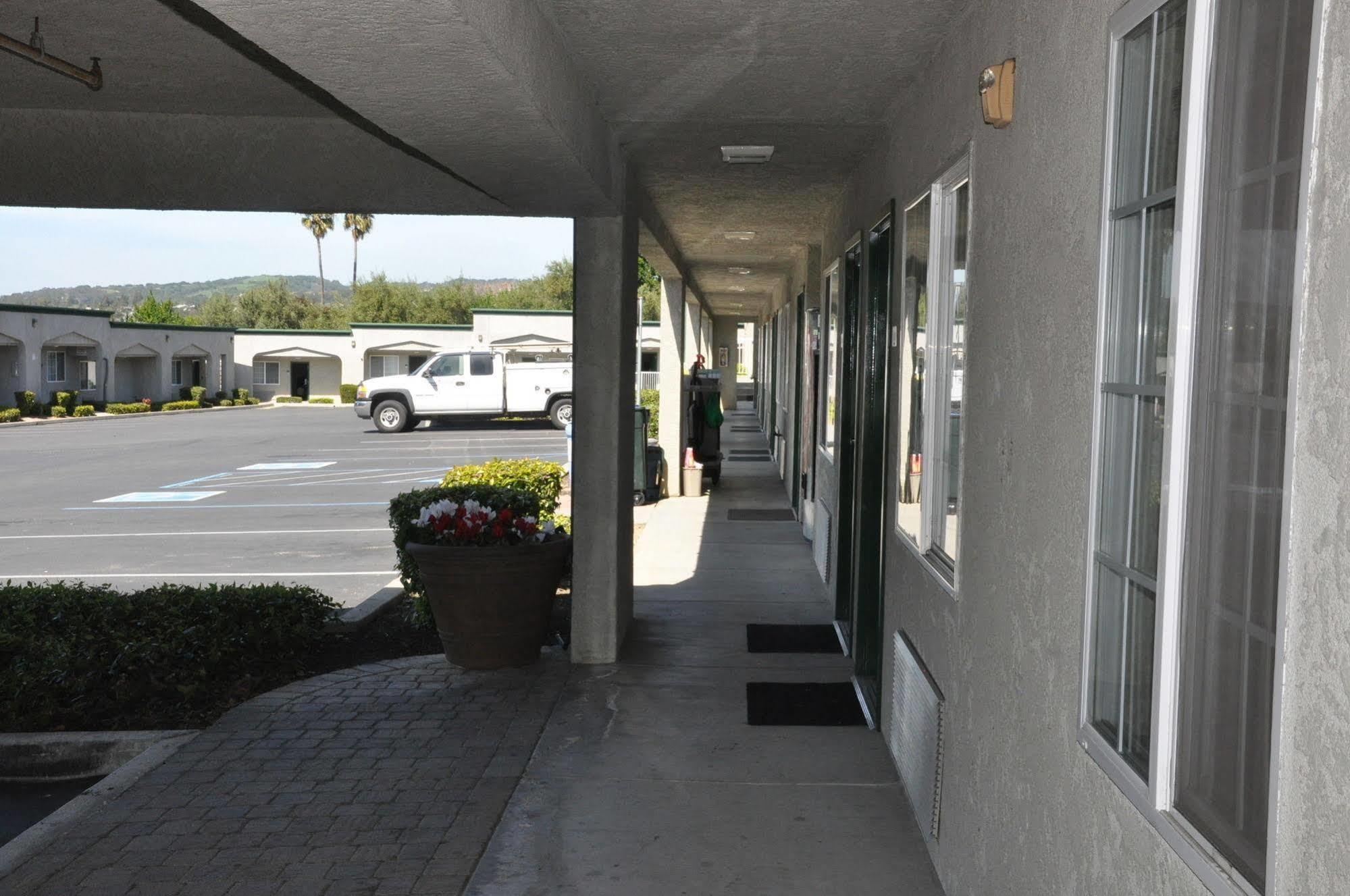 Surestay Hotel By Best Western Castro Valley Exterior photo